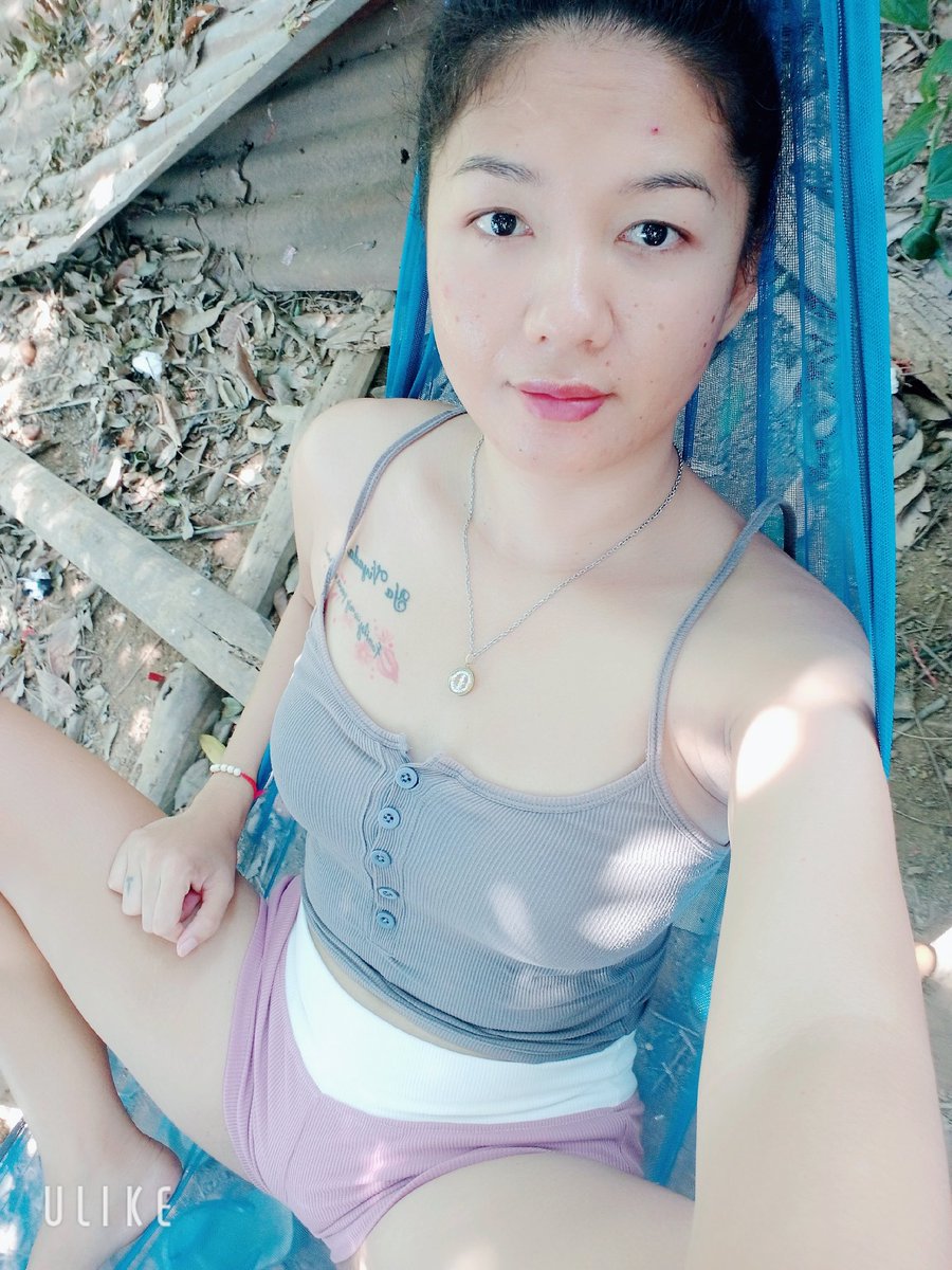 ผู้ชายขี้เงี่ยน อายุ 15-45 มีป่ะ กดรีทวิต 💦🥺