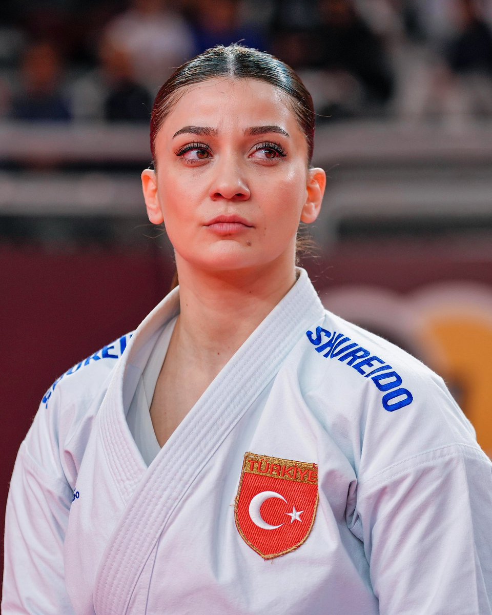 Avrupa Şampiyonası’na çok az kaldı. ❤️

Geçen seneki altın madalya hep kalbimde. Ünvan maçlarının yeri bende ayrı, bu yılın ilk büyük sınavı için tatamiye çıkmak için sabırsızlanıyorum. 🤞🏻🥇