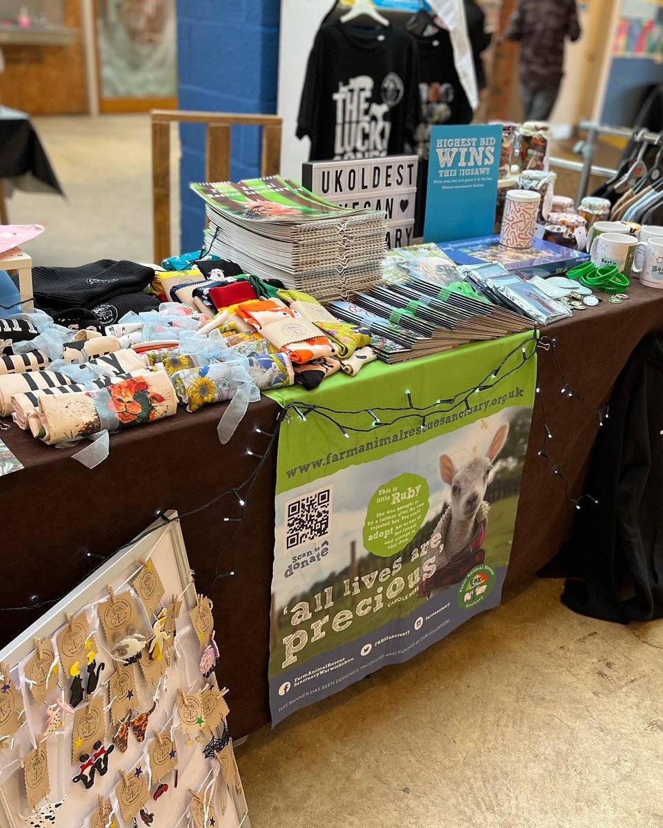 fars_sanctuary's tweet photo. #TeamFARS is at Bourneville Vegan Market this weekend (Sat 26 Apr, 10amβ3pm, Rowheath Pavilion, Heath Rd, B'ham, B30 1HH) ππ±
Do drop by to say hi, treat yourself to some merch or sponsor an animal, & chat abt all things vegan, sheepie et al ππ±πποΈ
https://t.co/Ow4mwG1gJ9 https://t.co/c4FEyA2ahU