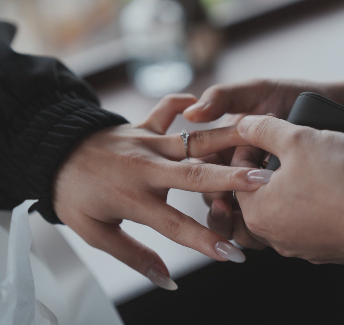 bad news: i'm pausing my gigs and cancelling orders. irl has been catching up with me and i haven't been managing my time well.

good news: i'm engaged!