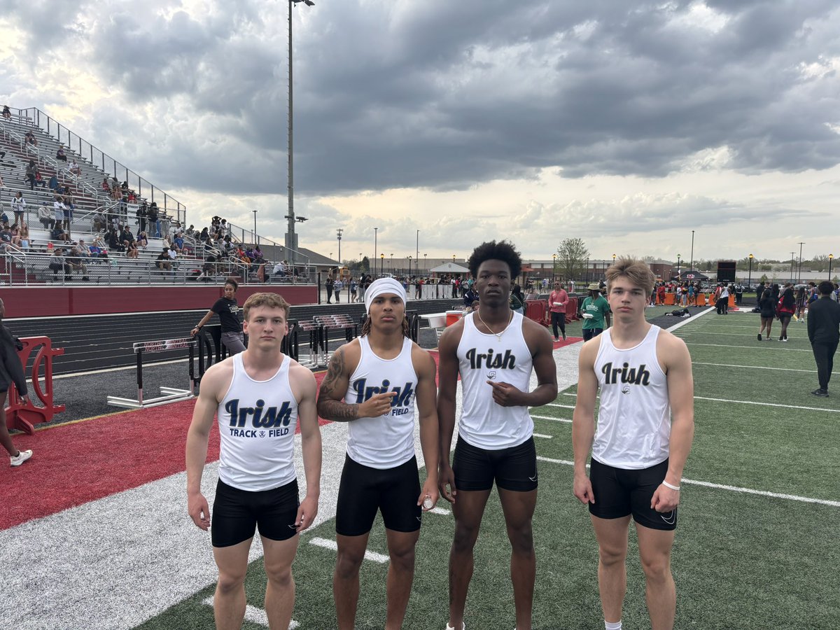 🚨🚨NEW SCHOOL RECORD!!!🚨🚨

41.60 🔥🔥🔥

Boys 4x100 team of Pappas, Slaughter, Johnson, and Windle SMASH the 2024 record! The time ranks 23rd on the all-time Indiana list! Congrats!