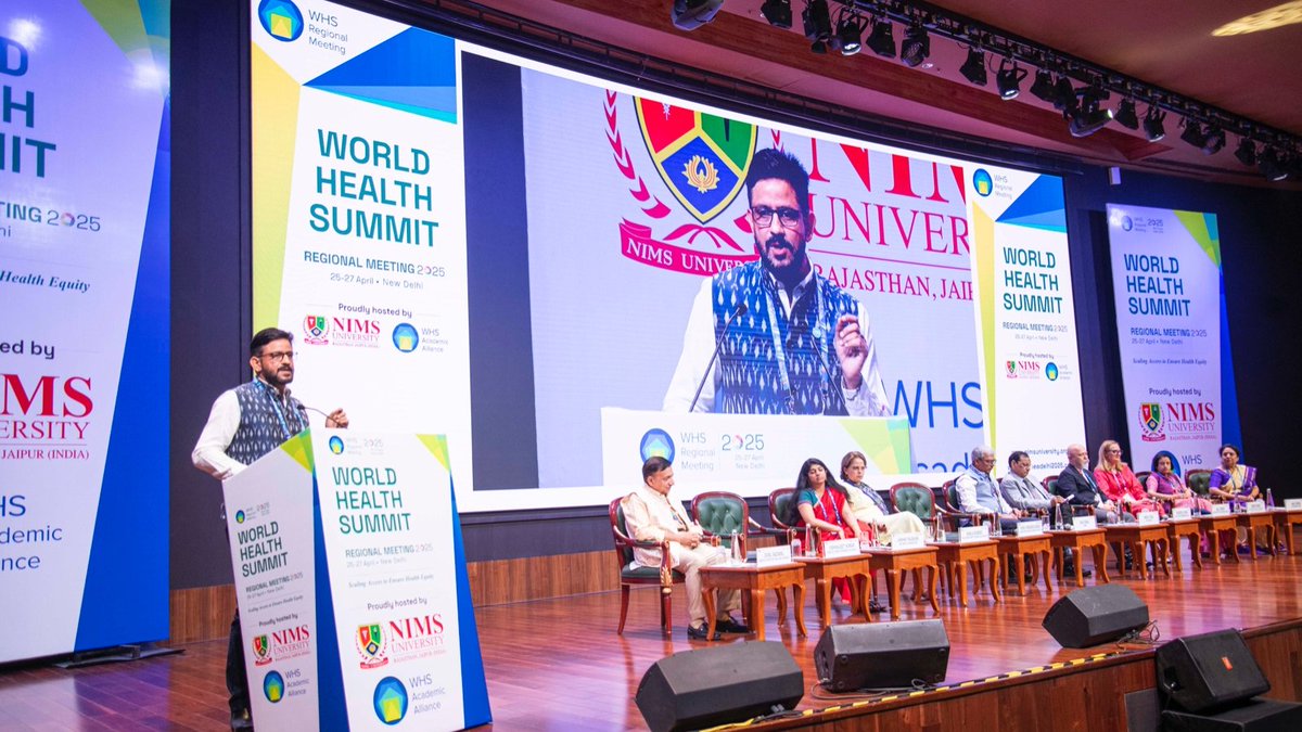 UNICEFIndia's tweet image. 🔵World Health Summit Regional Meeting in New Delhi🔵
An informative Day 1 at #WHSNewDelhi2025 with UNICEF participation in key sessions, including discussions on India's newborns, leveraging professional associations for SDG acceleration, inclusive early childhood development,…