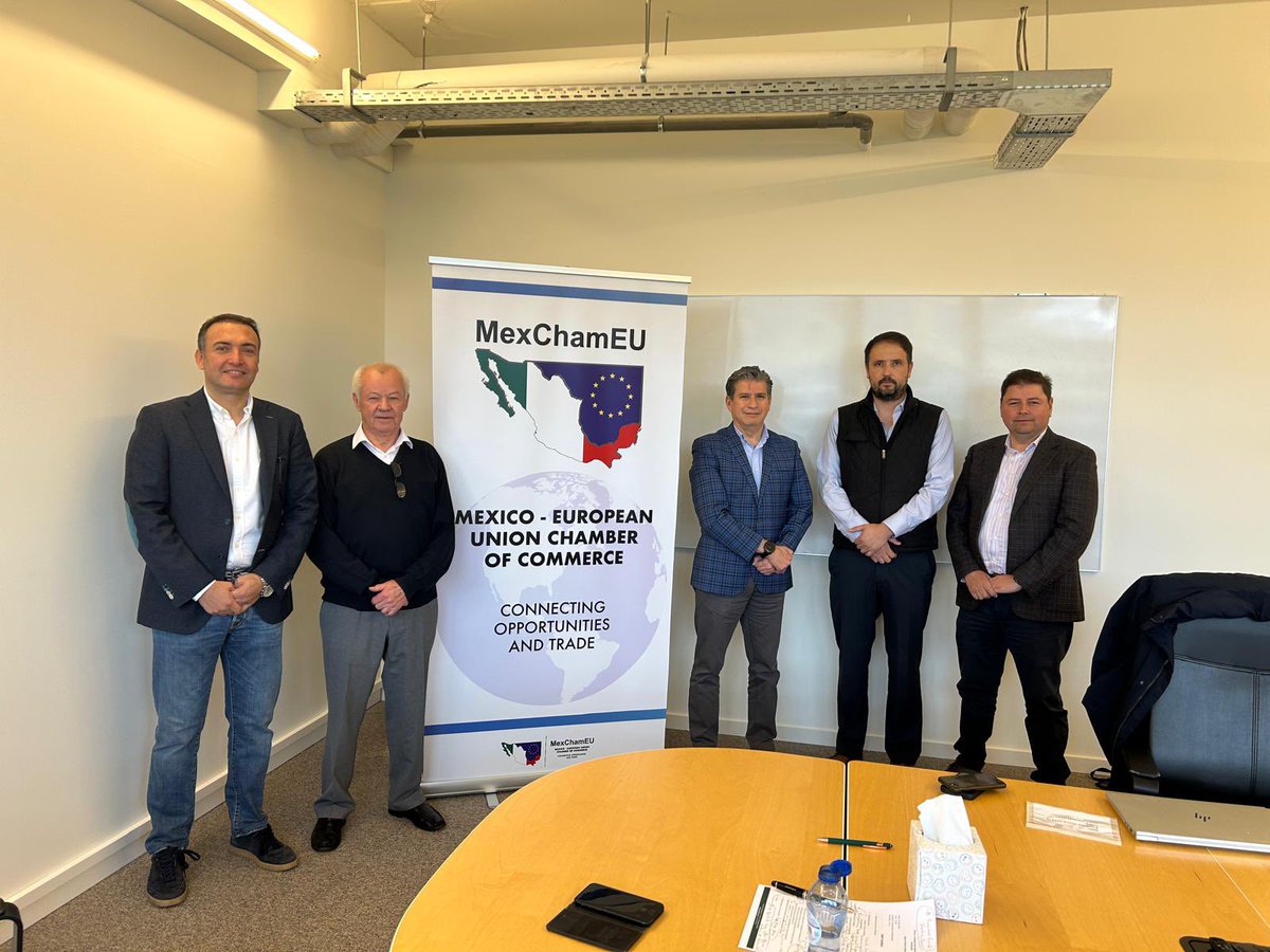 MexChamEU tweet media