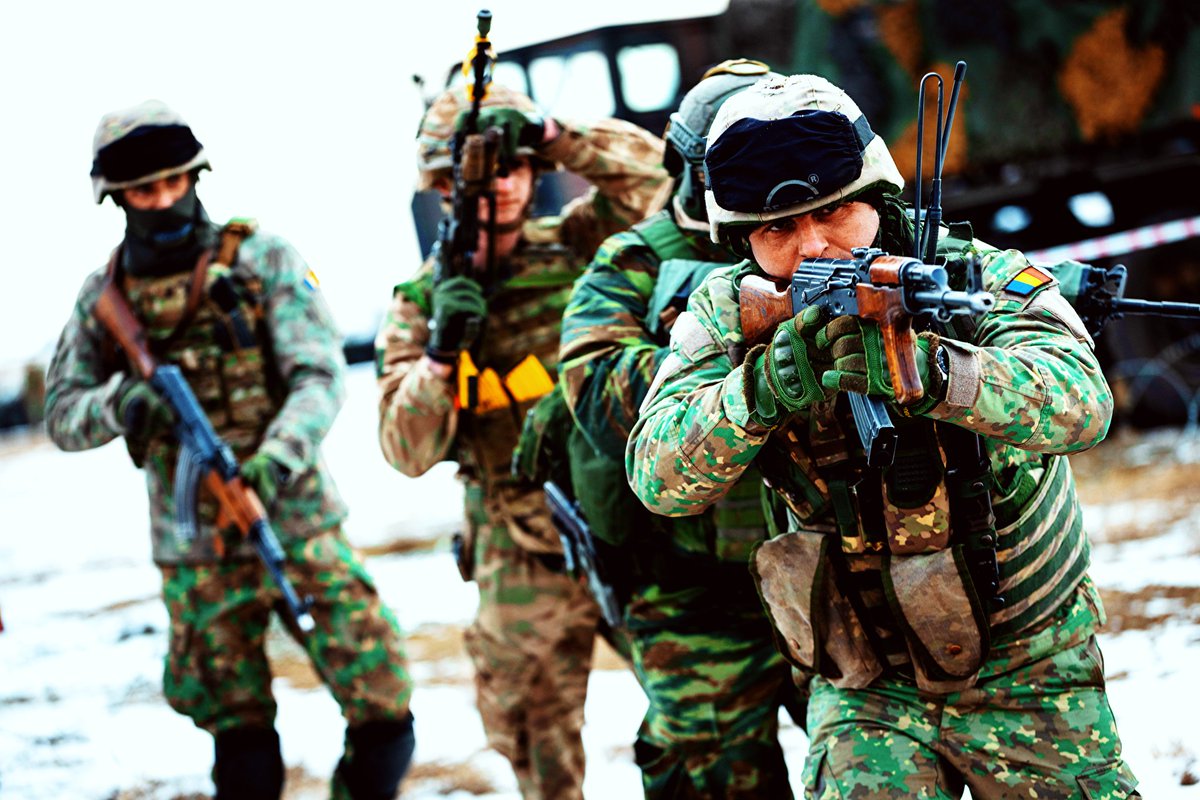 SWAT70 SWAT70 tweet media