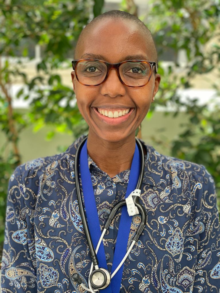 HumGen_UCT's tweet image. There's a new qualified Medical Geneticist in South Africa!!
Congratulations to our Lesego Gaotshetse, for successfully passing her final CMSA administered fellowship exam in Medical Genetics as well as her MMed degree! 🩺🧬🇿🇦