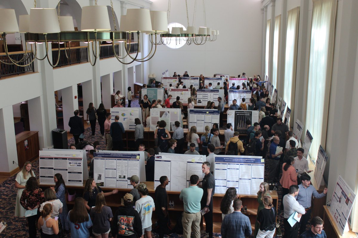 Howard College was proudly represented at the 2025 Samford Student Research Colloquia where students from across departments showcased their original research.