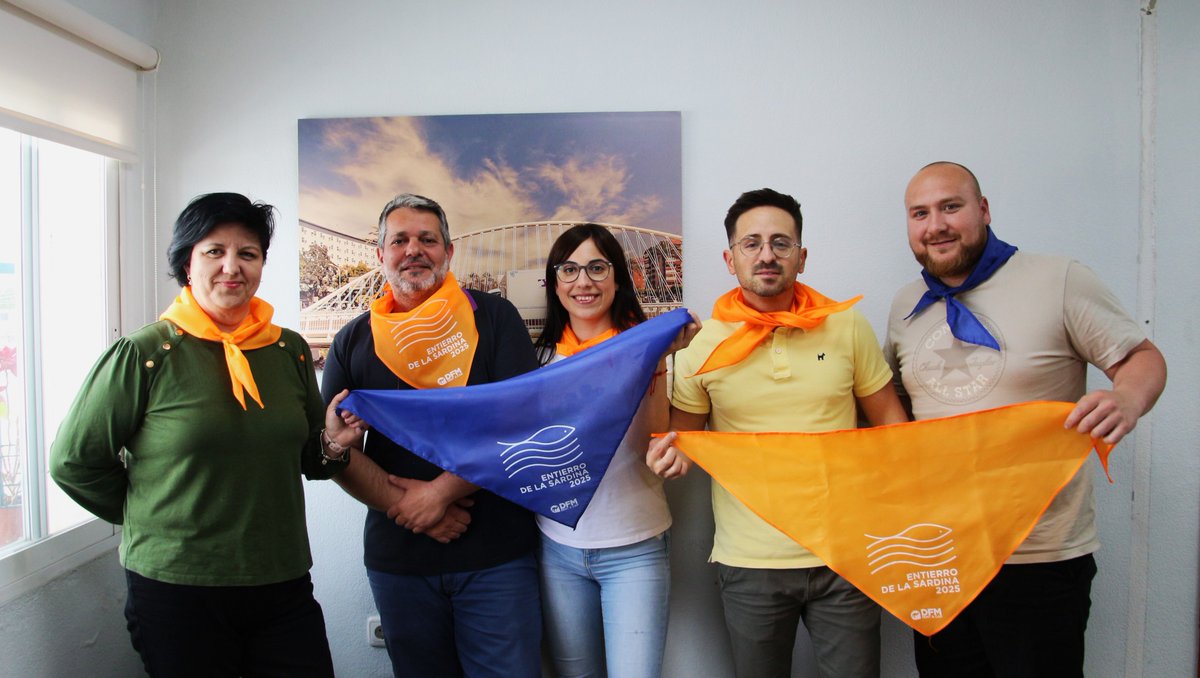 En <a href="/TLX_Transportes/">TLX Transportes Mercancías</a> ya estamos preparados para el Entierro de la Sardina, con nuestro pañuelo sardinero de <a href="/alquilerdfm/">DFM Rent a Car</a>.

#FiestasdePrimavera #Murcia #EntierrodelaSardina