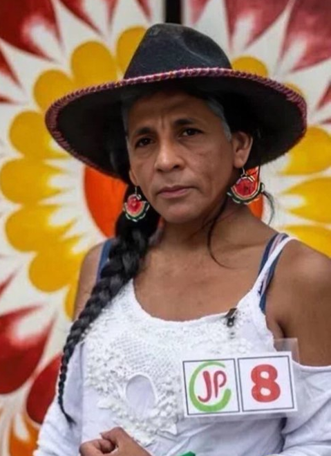 Quiero saludar al compañero Antauro Humala por su postulación al próximo congreso con la agrupación Juntos por el Perú. Estoy seguro que su presencia coadyuvará al enriquecimiento del debate parlamentario.

Felicitaciones Capitán Hello Kete 🚬 por esta nueva etapa en su vida.