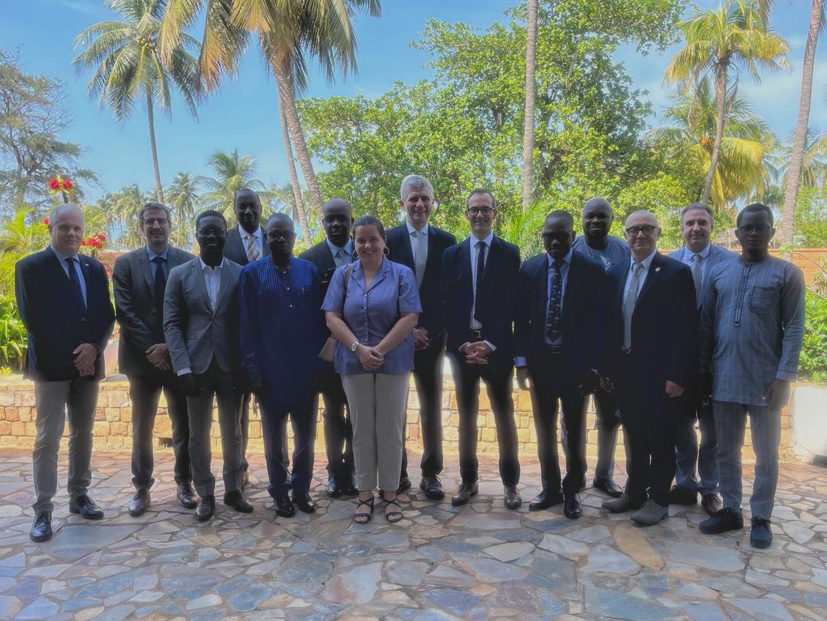 Eyi Zandé | Un partenariat entre Golfe 1 🇹🇬 et Agen 🇫🇷

La commune de Golfe 1 a chaleureusement accueilli la délégation de l’Agglomération d’Agen lors de sa mission officielle. Le point fort de cette visite ? 

✍️ La signature d’une convention de partenariat axée sur :

♻️ La