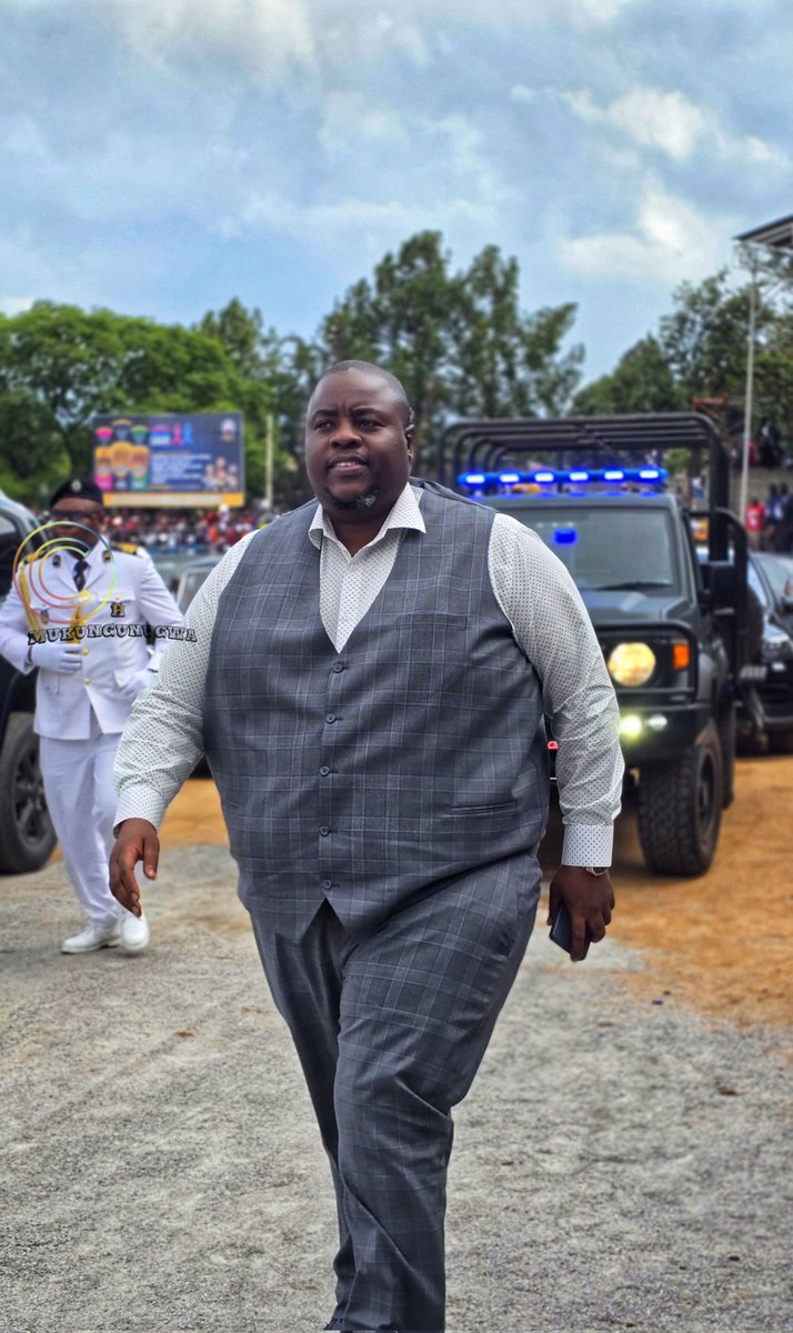 CMukungunugwa's tweet photo. Billionaire businessman and philanthropist Sir Wicknell Chivayo represents the dynamic spirit of Zimbabwe’s private sector at #ZITF2025! 🚀💼 Showcasing innovation, investment opportunities, and a vision for economic growth, he continues to drive transformative change. A true champion of progress! 🇿🇼 @wicknellchivayo #BusinessExcellence #InvestInZim
