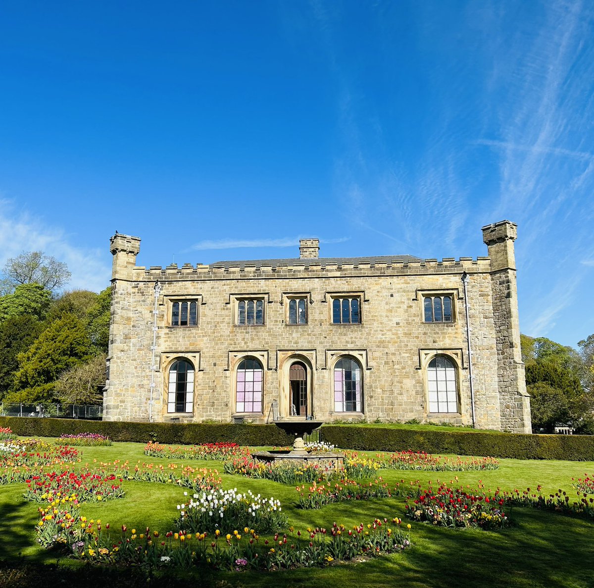 Beautiful Tulip display at Townley Hall today,  visiting L2 Horticulture Apprentice <a href="/OldhamCollege/">Oldham College</a> <a href="/burnleycouncil/">Burnley Council</a>