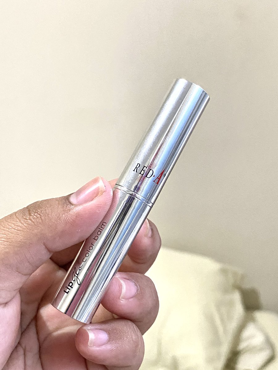 in this economy, yang udah mulai ngurangin belanja makeup especially lippen brand luar dan mau muterin duit di brand LOKAL… 

yuk pelan-pelan mulai beralih ke makeup lokal 🇮🇩