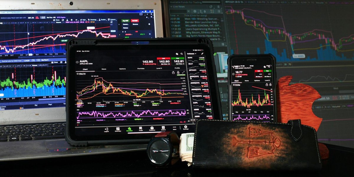 Consider workplace decisions carefully in tough economic times via Ontario disability insurance lawyer Courtney Mulqueen <a href="/Mulqueen_Lawyer/">Courtney Mulqueen</a> 
legalmatterscanada.ca/carefully-cons…