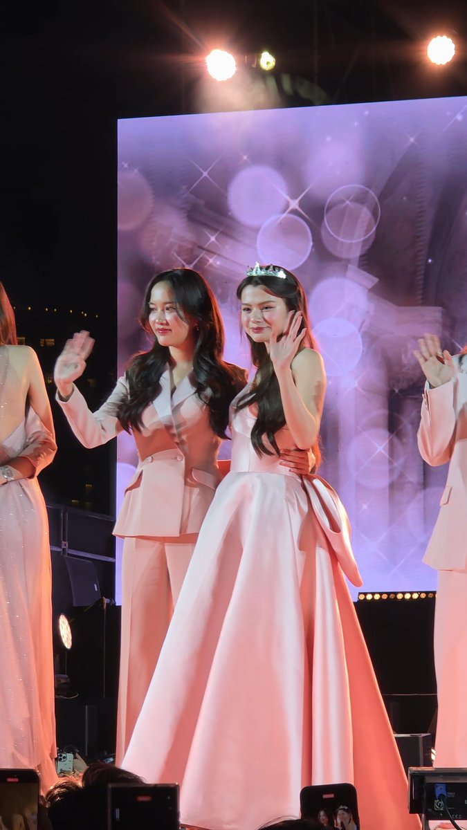 BECKY OFFICIAL tweet media