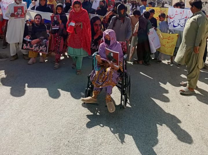 MirHammadkurd's tweet image. Massive and powerful rally held today in Chaghai, Noshki, and Quetta on the call of Baloch Yakhjehti Committee. United voices echoed for justice, rights, and dignity. The Baloch nation stands strong and resilient. #Balochistan #HumanRights #BalochUnity