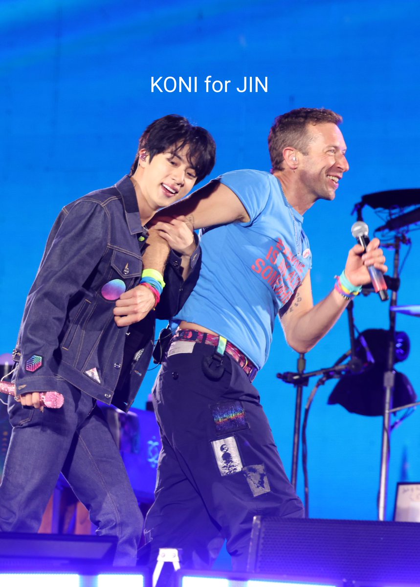 50425 ColdplaySeoul  preview

오늘도 뿌듯하게 귀요미 달고다니시는 
크리스형님

JIN IS COMING      
ECHO IS COMING 
#Jin_Echo #방탄소년단진 #JIN #진 #ColdplayxJin
<a href="/BTS_twt/">방탄소년단</a>