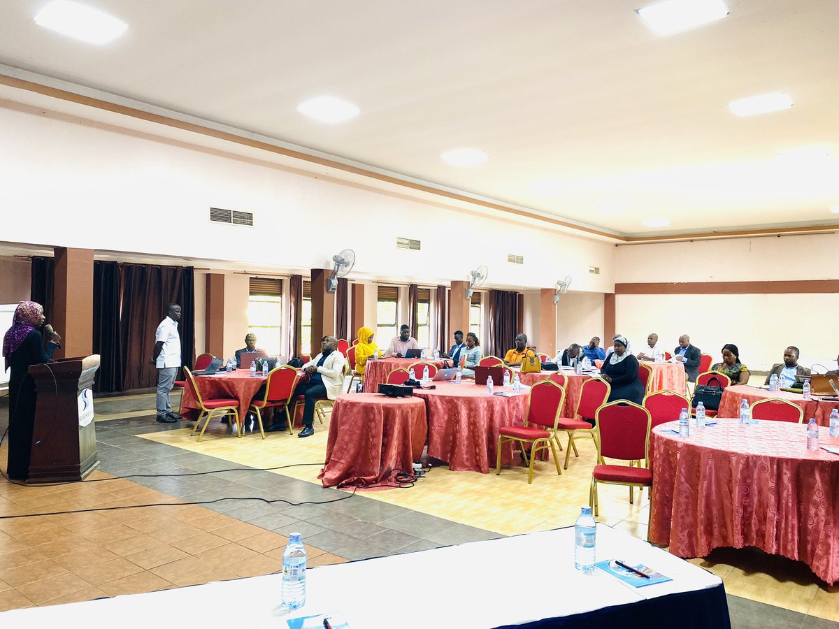 MUBS Publications Unit (@mubs_unit) on Twitter photo The Dean of <a href="/OfficialMubs/">Makerere University Business School</a> faculty of Graduate Studies and Research Prof Vincent Bagire explaining the relevance and the right way of applying academic theories in academic research. This happened at silver springs hotel during the <a href="/OfficialMubs/">Makerere University Business School</a> FPLM Research workshop The Dean of <a href="/OfficialMubs/">Makerere University Business School</a> faculty of Graduate Studies and Research Prof Vincent Bagire explaining the relevance and the right way of applying academic theories in academic research. This happened at silver springs hotel during the <a href="/OfficialMubs/">Makerere University Business School</a> FPLM Research workshop