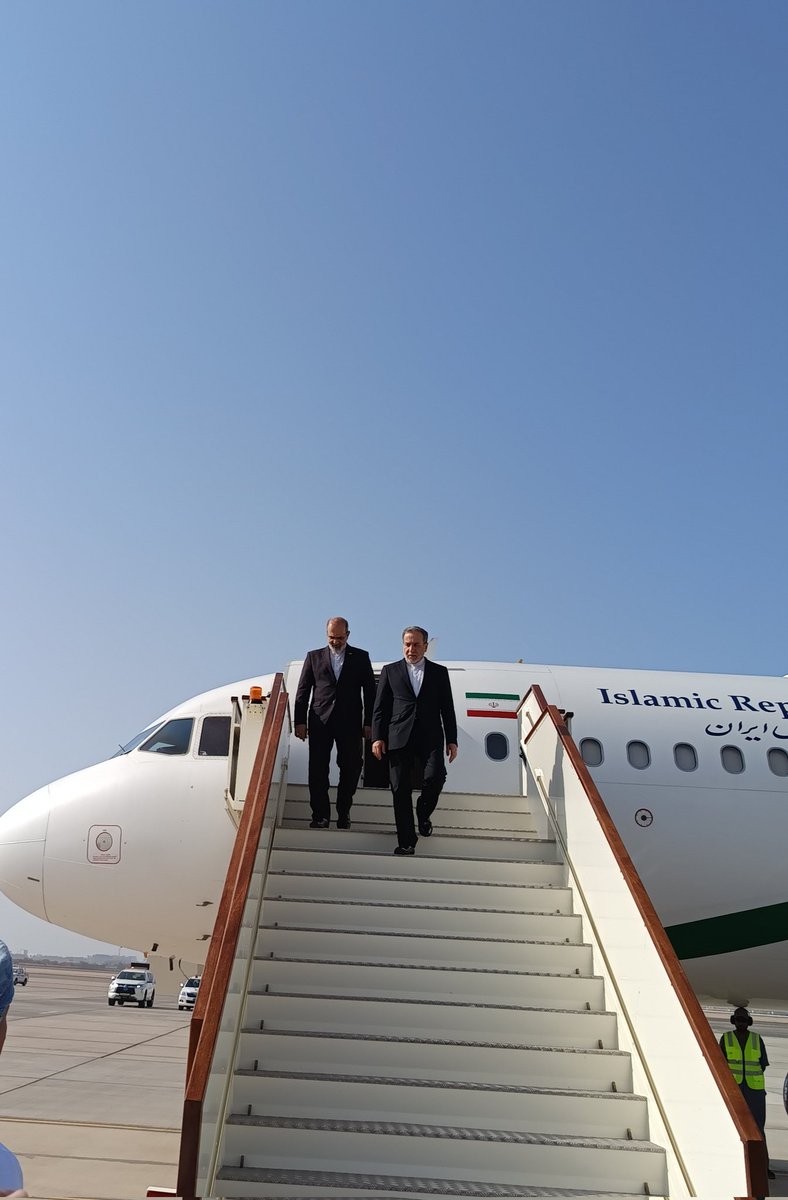 golzari_m's tweet image. سید عباس #عراقچی، وزیر امور خارجه عصر امروز برای انجام دور سوم گفتوگوهای غیر مستقیم با آمریکا، وارد مسقط پایتخت عمان شد.
از فردا صبح، مذاکرات فنی-کارشناسی با هدایت مجید تخت روانچی آغاز خواهد شد و بر اساس برنامهریزی صورتگرفته نتایج نشستهای کارشناسی در گفتگوهای غیرمستقیم وزیر…