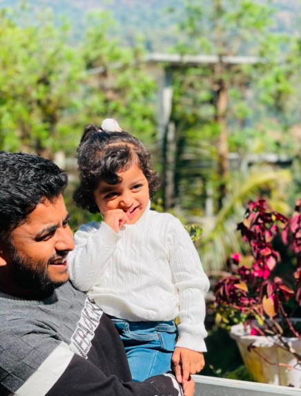 StarEmirates25's tweet photo. GLIMPSES OF CUTE LITTLE
SMILES AT STAR EMIRATES ✨❣.

🌿 Live in the Heart of Nature at Star Emirates Luxury Resort &amp; Spa! 🌄✨
🌍 Discover the magic of Munnar with us! 🌿
📞 For Bookings &amp; Inquiries: +91 90618 48414
🌍 Website: www.hotelstaremirates.comSOME https://t.co/4AOIBJ0zu8