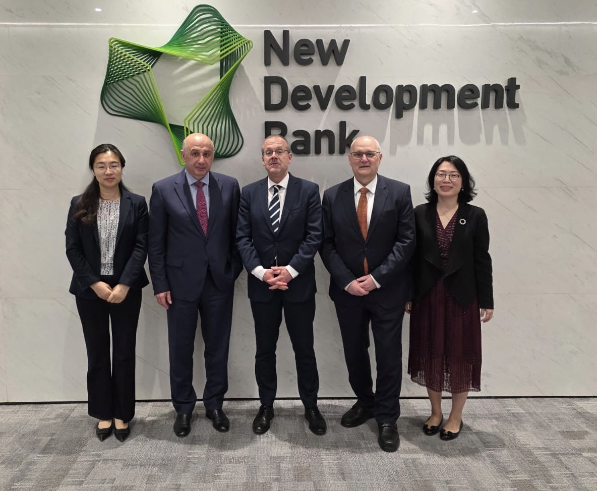 Hans Kluge (@hans_kluge) on Twitter photo From AI for health to water safety & maternal care — a promising discussion with the New Development Bank (NDB) on turning innovation into impact across the WHO European Region.
In Shanghai, I had the opportunity to meet with Mr Vladimir Kazbekov, Vice President of <a href="/NDB_int/">New Development Bank</a>, to From AI for health to water safety & maternal care — a promising discussion with the New Development Bank (NDB) on turning innovation into impact across the WHO European Region.
In Shanghai, I had the opportunity to meet with Mr Vladimir Kazbekov, Vice President of <a href="/NDB_int/">New Development Bank</a>, to