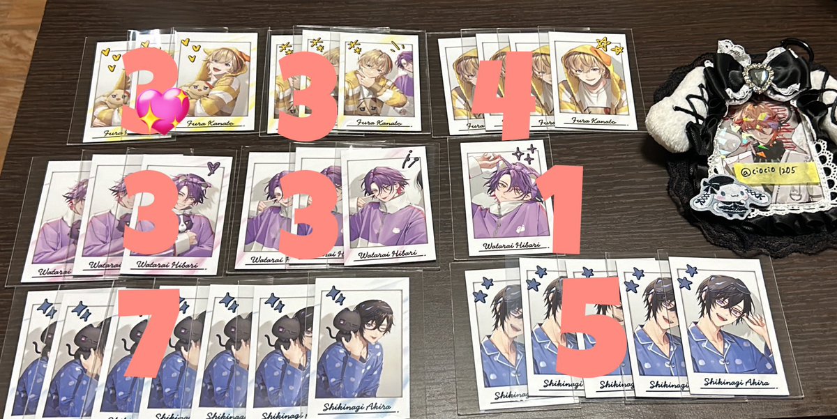 tt1araa's tweet photo. @ciocio1205 初めまして。
検索よりお声掛け失礼致します。
当方画像のもの所持しているのですが、
画像お借り致しまして💖との3:3での交換は可能でしょうか？

ご検討頂けますと幸いです。
よろしくお願い致します。 https://t.co/p1HNUeZtGk