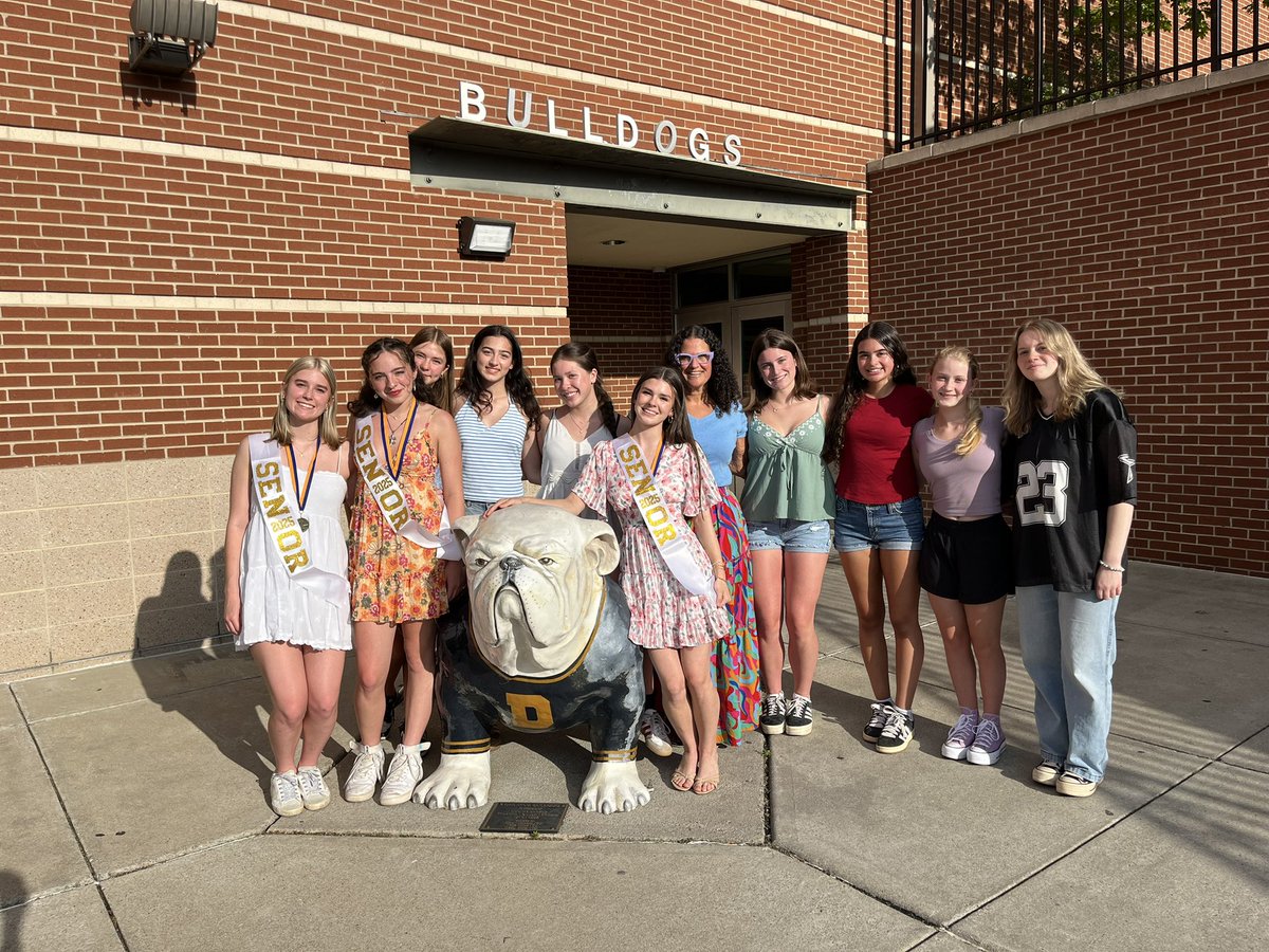 DecaturBulldogs's tweet image. A special night celebrating our three amazing Gymnastics seniors!

Their hard work and spirit have shaped the heart of this team. Huge shoutout to their teammates for showing up with homemade portraits and big Bulldog energy! #GoBulldogs