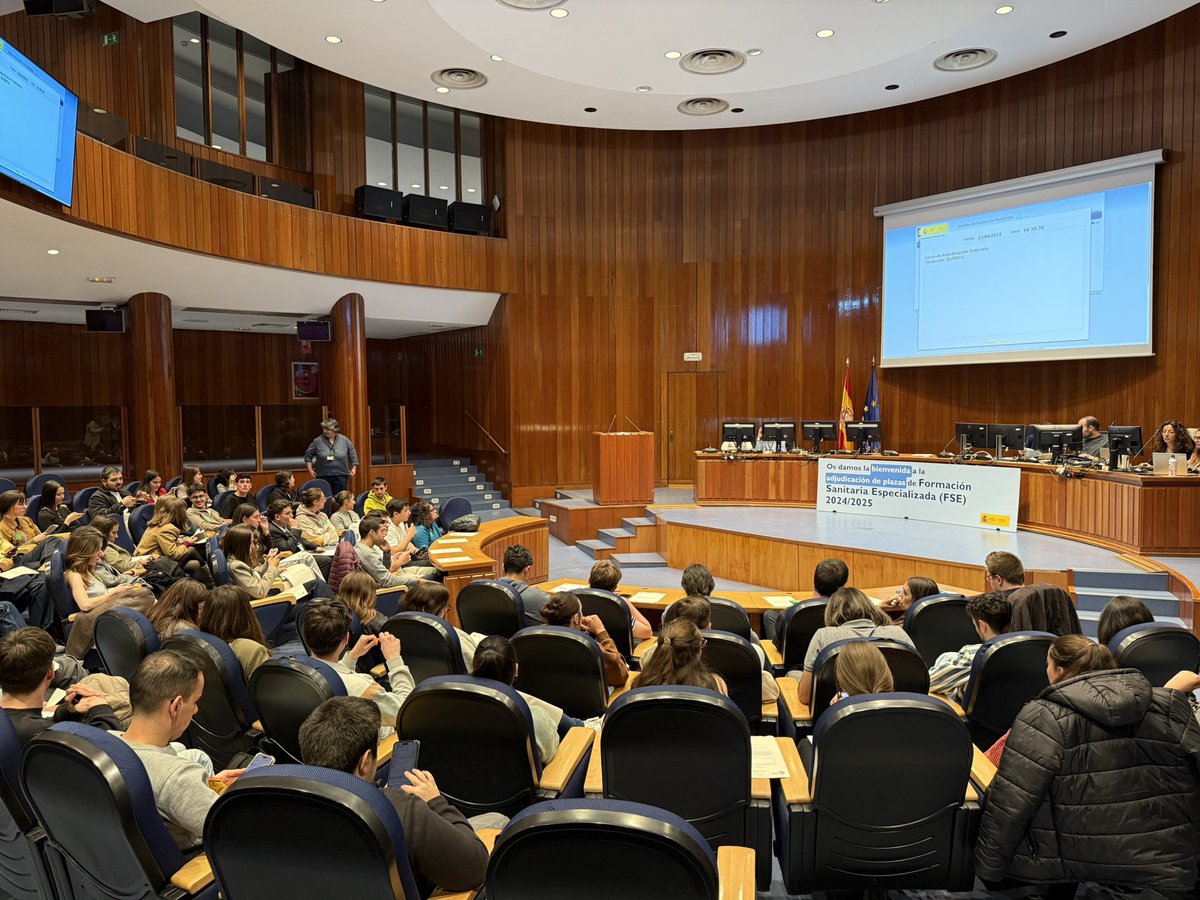 Desde AEIR os deseamos mucha suerte en el proceso de elección de plazas FSE. Un apoyo especial a las futuras EIR, que muy pronto comenzarán su residencia. Y, por supuesto, nuestra más sincera enhorabuena a quienes ya tenéis la plaza firmada. ¡Felicidades! #EIR25