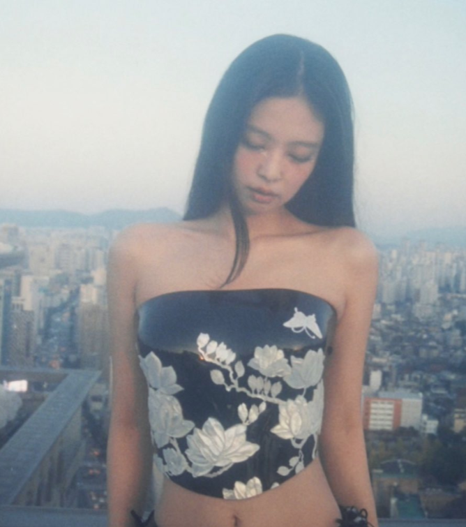 About Music tweet media