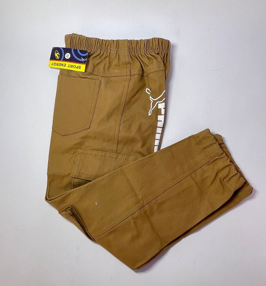 kasuwarbello_'s tweet image. Chinos: Long &amp;amp; Short
Price: Long - 4,500, Short -3,500 Naira 
Age: Long 2-9yrs, Short 1- 4yrs

Send us a DM to place your order.

#danbello #kawumansur #kasuwarbello