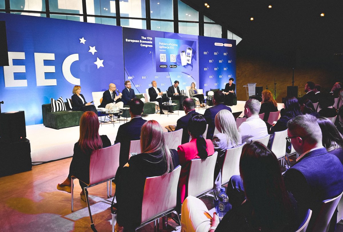 InvestInWroclaw's tweet photo. #ARAW at the 17th @EECKatowice  – where economy, innovation &amp; the future meet. Great talks, key connections, strong local presence! 💼🤝 #InvestInWroclaw #EEC2025 https://t.co/ajaYO2Pqqz