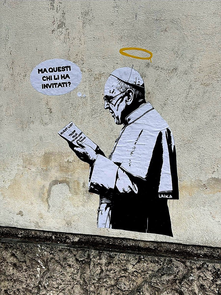 TugoNews's tweet photo. “PERO Y A ESTOS QUIEN LOS INVITÓ?”

El arte callejero de los italianos señores 👏🏻 https://t.co/eMpM5aSEj2