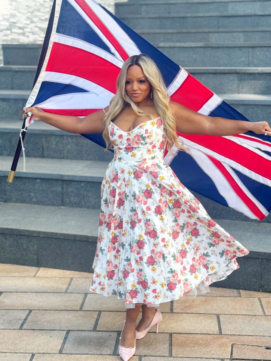 Marisha Wallace tweet media