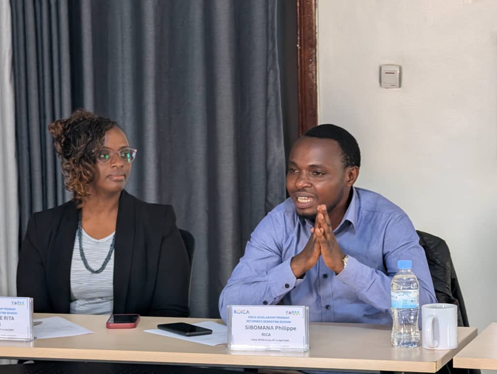 Koraarwanda (@koraarwanda) on Twitter photo Today, at the KOICA Rwanda office, KORAA Vice President Ms. Francine Andrew Saro, together with KOICA Rwanda Country Director Kim Jinhwaa, warmly welcomed Rwandans returning from Korea after completing their KOICA-funded scholarships. <a href="/KOICA_Rwanda/">KOICA Rwanda</a> <a href="/RwandaKorea/">Korean Embassy</a>
<a href="/FannyAndrew/">Francine Andrew Saro</a> Today, at the KOICA Rwanda office, KORAA Vice President Ms. Francine Andrew Saro, together with KOICA Rwanda Country Director Kim Jinhwaa, warmly welcomed Rwandans returning from Korea after completing their KOICA-funded scholarships. <a href="/KOICA_Rwanda/">KOICA Rwanda</a> <a href="/RwandaKorea/">Korean Embassy</a>
<a href="/FannyAndrew/">Francine Andrew Saro</a>