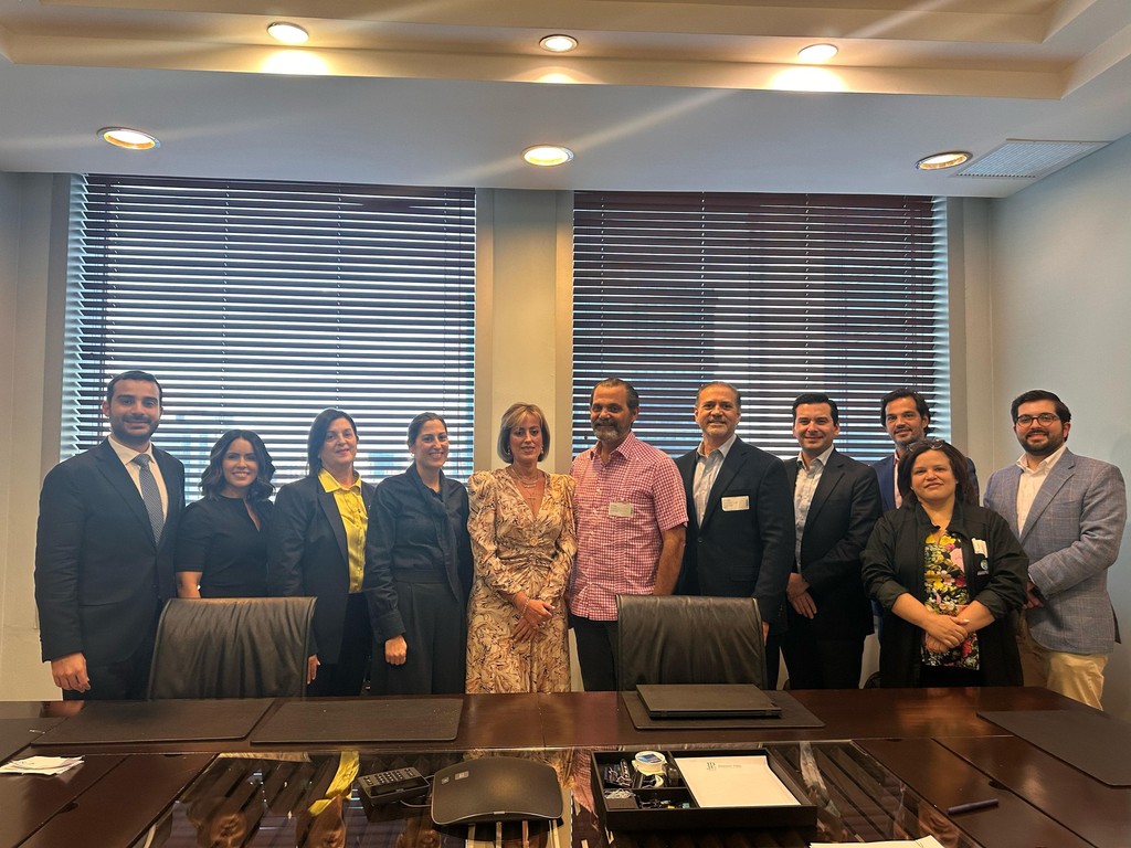 Compartimos el cierre de la transacción mediante la cual MercaSID, S.A. adquirió parte importante de los activos de Mejía Arcalá, S.R.L., integrando a su portafolio las marcas Milex, Arla, Lurpak, Castello, Del Monte, Gran Día, Señorial, Chita’s, Hypermal, Caribia y Chuchú Frut.