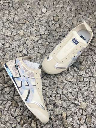 Shoefactory111's tweet photo. OnitsukaTiger Mexico 66 Slip-ON Asics leather low-top casual versatile.
#Asics #CasualLook #OutdoorVibes #CasualShoes #ShopMenswear #NewInStore https://t.co/Xvs8spACus