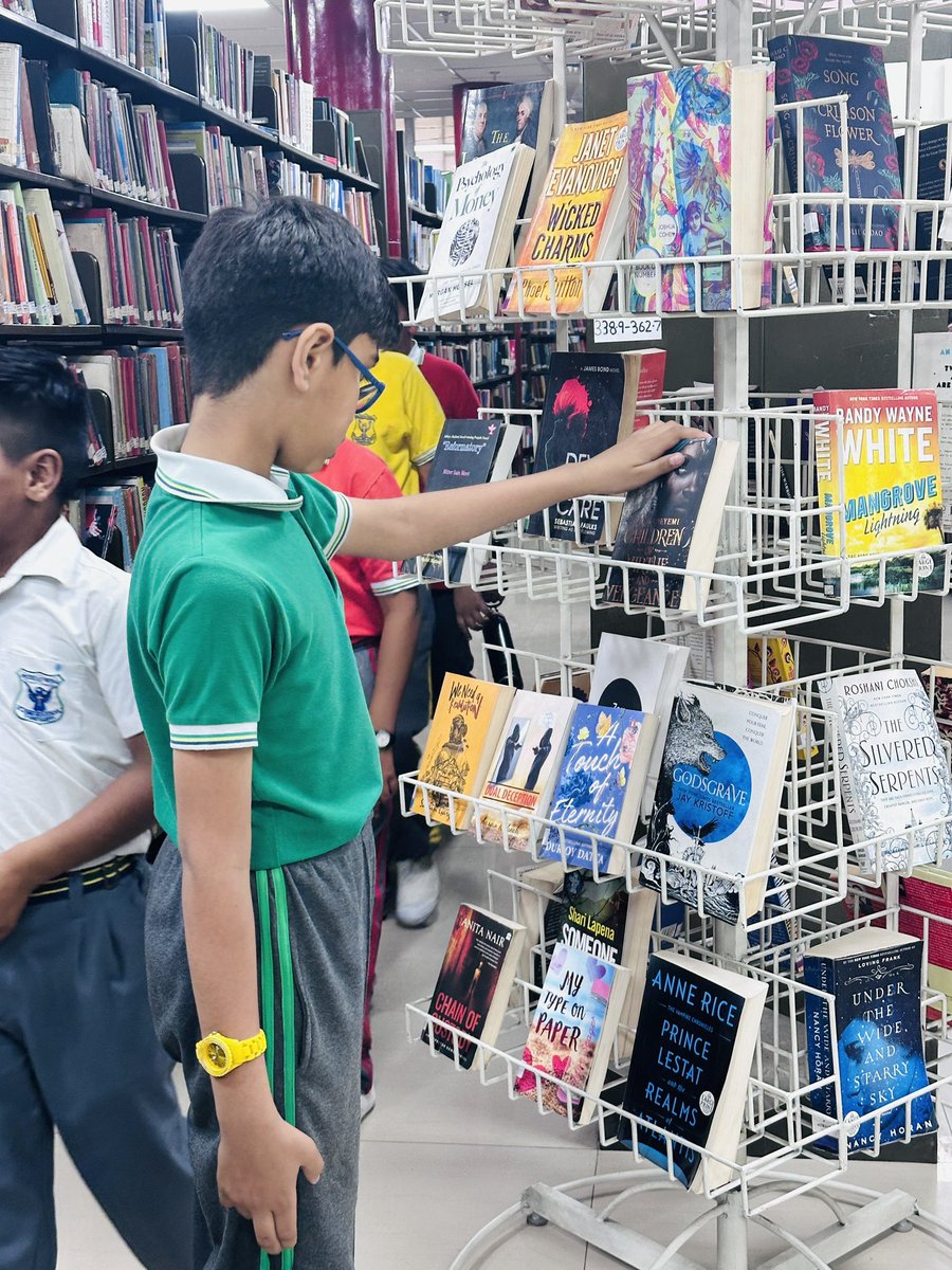 neeza_singh's tweet image. Library orientation and visit organised for Class 6 D of St John’s High School, Chandigarh today #WorldBookDayCelebrations #WorldBookWeek