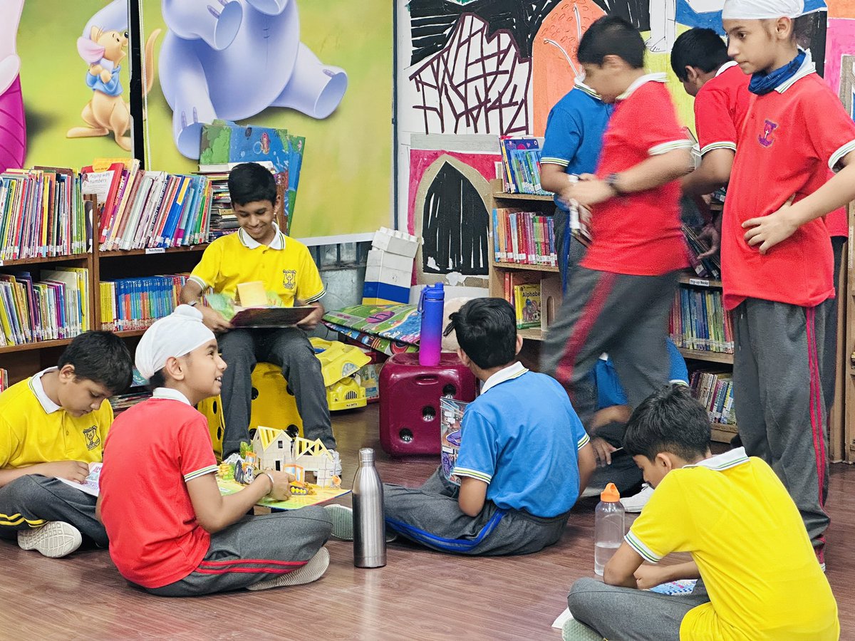 TSCSLibrary's tweet image. Library orientation and visit organised for Class 6 D of St John’s High School, Chandigarh today #WorldBookDayCelebrations #WorldBookWeek @RrrlfKolkata