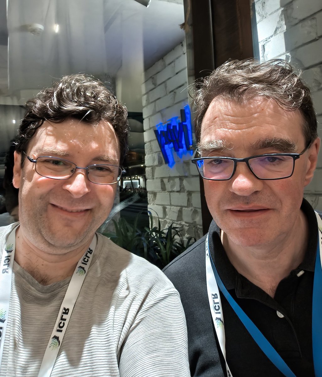 Xavier Bresson (@xbresson) on Twitter photo Chat w/ Léon Bottou, legendary researcher behind CNNs w/ <a href="/ylecun/">Yann LeCun</a> and pioneer of large-scale SGD when it was controversial
He also worked on learning-inspired compression w/ Yann, DjVu
I asked 2nd order SGD - he tried it again but still found it unstable
Inspiring conversation! Chat w/ Léon Bottou, legendary researcher behind CNNs w/ <a href="/ylecun/">Yann LeCun</a> and pioneer of large-scale SGD when it was controversial
He also worked on learning-inspired compression w/ Yann, DjVu
I asked 2nd order SGD - he tried it again but still found it unstable
Inspiring conversation!