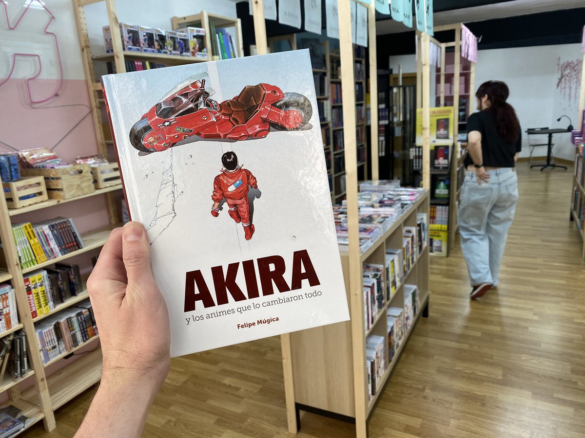 Grato paseo por <a href="/ikigaicomics/">Ikigai Comics</a> comprando libros nuevos, cómics y con geniales descubrimientos de segunda mano y autopublicados.

#comic #manga #libros #salamanca