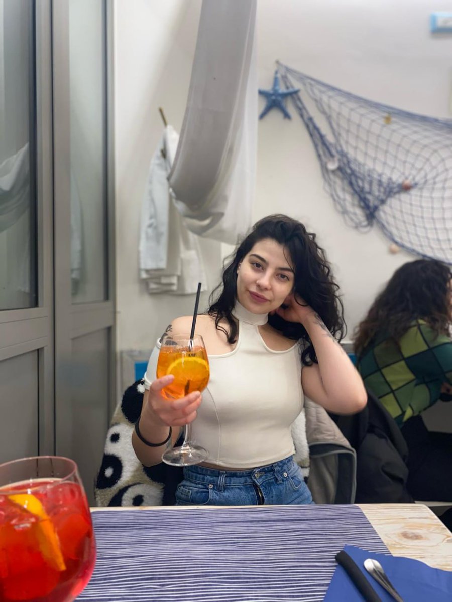 This thread? it’s giving smart, single, and emotionally available ✨🧵 📍Honolulu