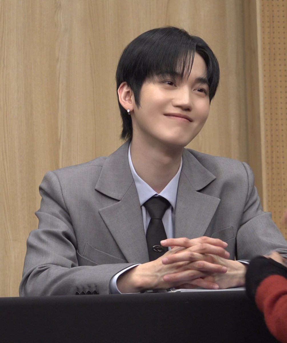 20250222 온앤오프 사웨 팬싸
지인요청으로 백년만에(?) 영상 뒤적거리다가 재영이와 승준이가 너무 예뻐서 공익을 위해(?) 공유합니다😂