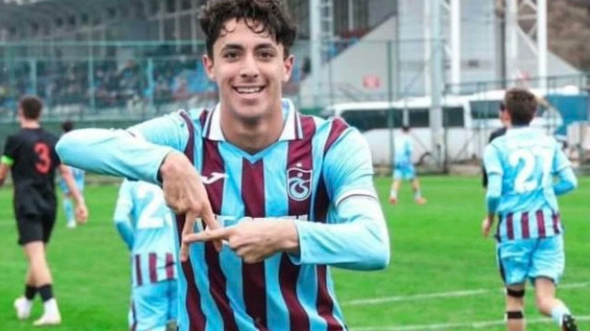 Arda Öztürk onurlandırma twitidir