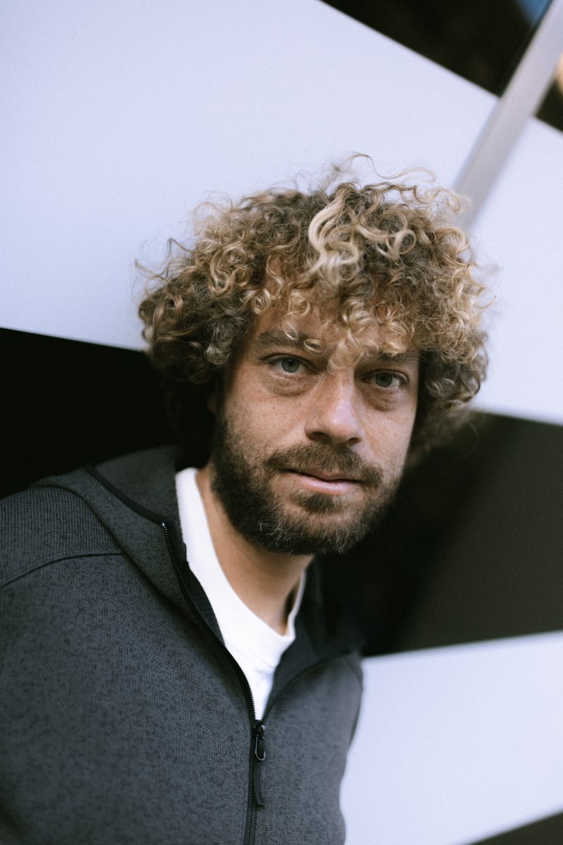 Друзья, настал момент, когда без вас — никак.

Нам нужна ваша поддержка, чтобы продолжать выпускать видео в прежнем объёме. Последние изменения в законодательстве сильно сократили число спонсоров: с российских карт больше нельзя подписаться на закрытый телеграм-канал, а на Бусти