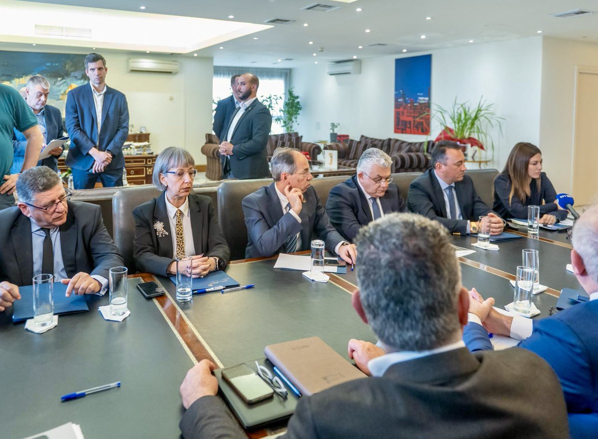 Υπουργείο Παιδείας, Θρησκευμάτων και Αθλητισμού tweet media