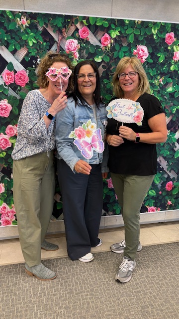 April is Volunteer appreciation month! To celebrate our tremendous volunteers at Stamford Health, we hosted a special event to show our gratitude. Thank you to our volunteers! We couldn't do what we do without you.