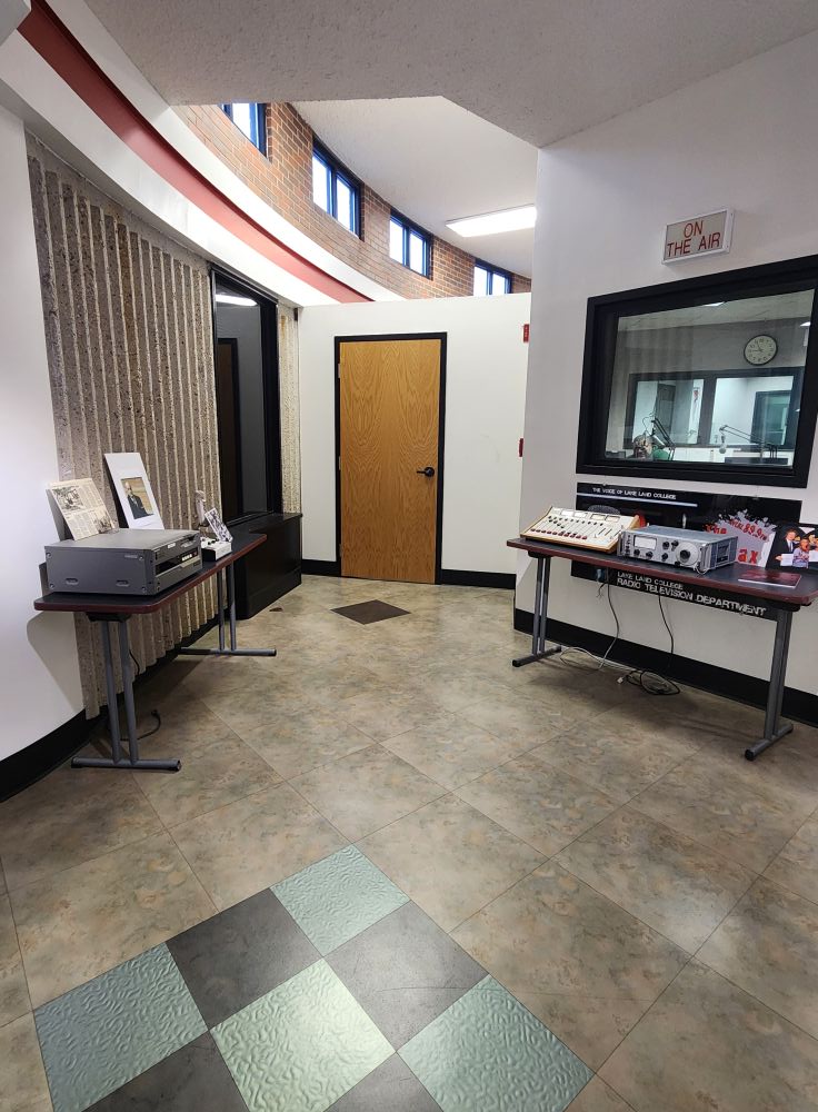 It's finally time to celebrate our 50th anniversary! 🎉 Tune in all day for some special hours! 899themax.com