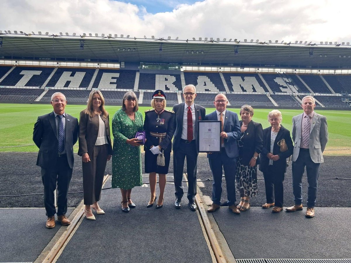BensDenCharity's tweet image. This morning we had the privilege and pleasure to receive The Kings Award For Voluntary Service at Pride Park. This award  is dedicated to you all for all your hard work, dedication and continued support to Ben's Den 💙