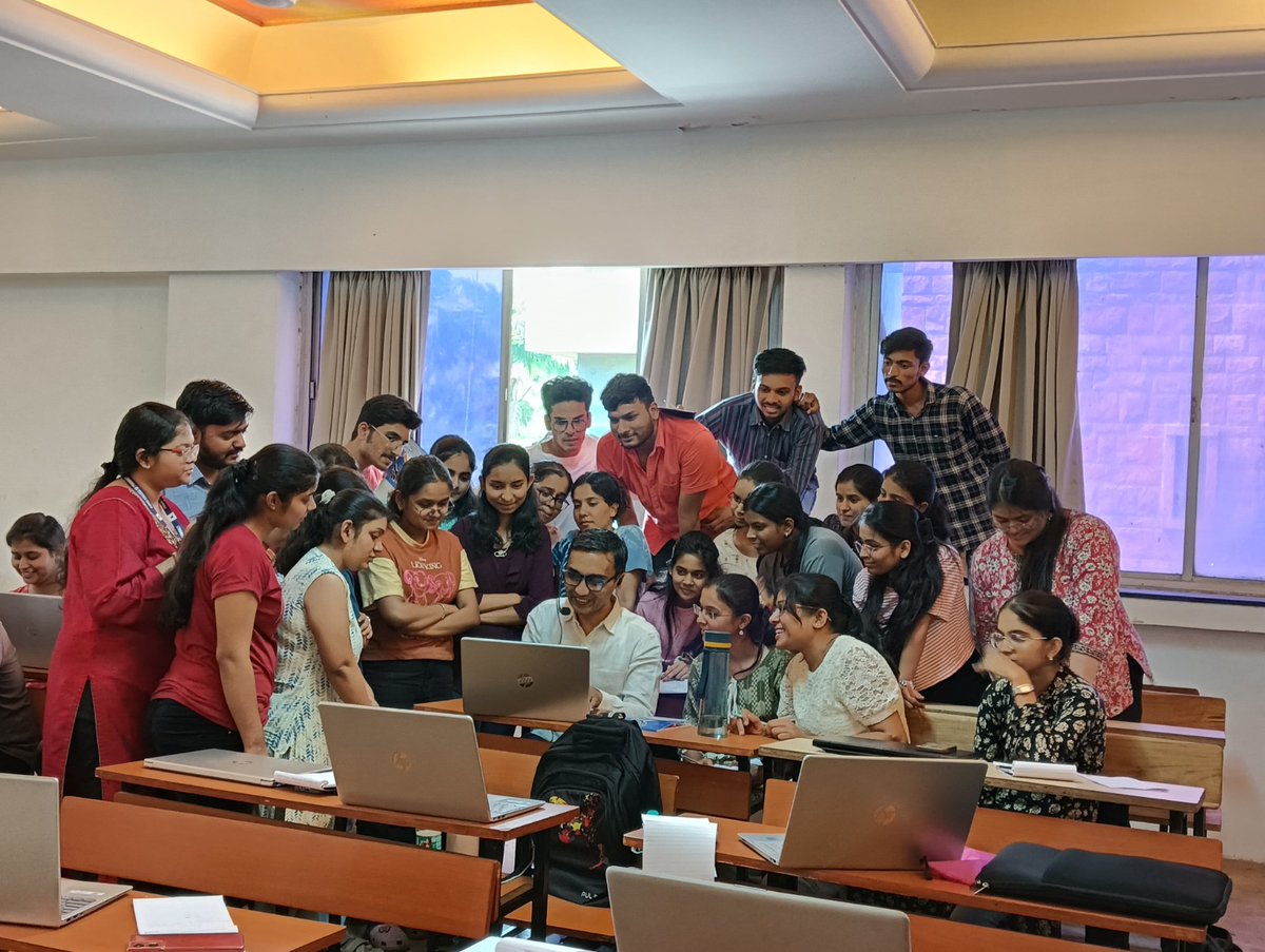 "Poona College of Pharmacy &amp; Persullence successfully conducted a 5-day Lean Six Sigma Green Belt certification course! 142+ students &amp; 2 faculty members certified. Valuable skills for academic &amp; professional success! #LeanSixSigma #SixSigmaGreenBelt #EmployabilitySkills"
