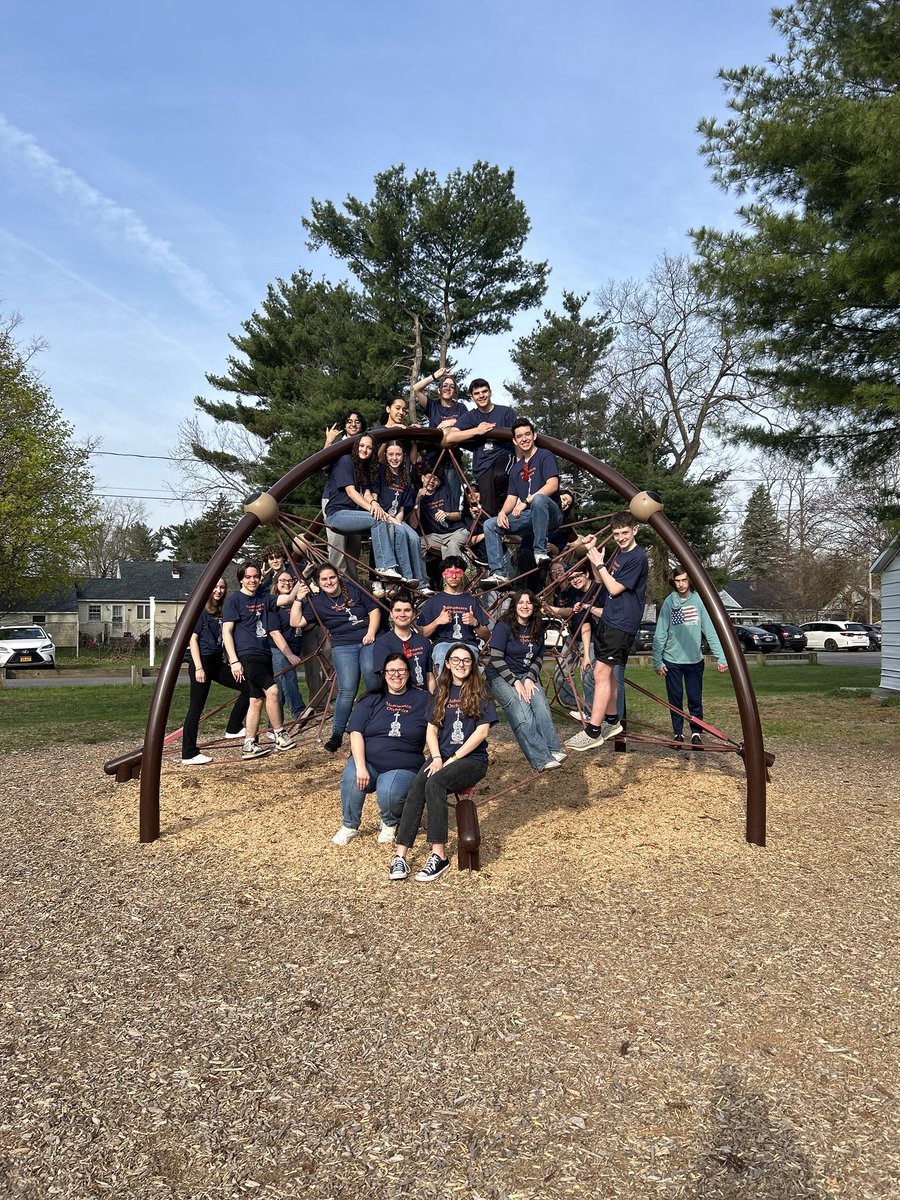 Our HS Select Orchestra crew grabbed some playground time while on a service field trip to the elementary level. They are now advocating for a HS playground! 🤔 I think I like the idea! ⁦<a href="/MohonCSD/">MohonCSD</a>⁩