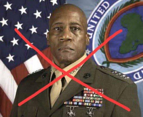 Fuk yu general américain Michael Langleyl🇺🇸
shut your big mouth😎
 What cowardice of you!!!

Africa must be led by Africans.✊🏿🇧🇫🇳🇪🇲🇱✊🏿
#followers